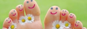 Doigts de pieds en éventail